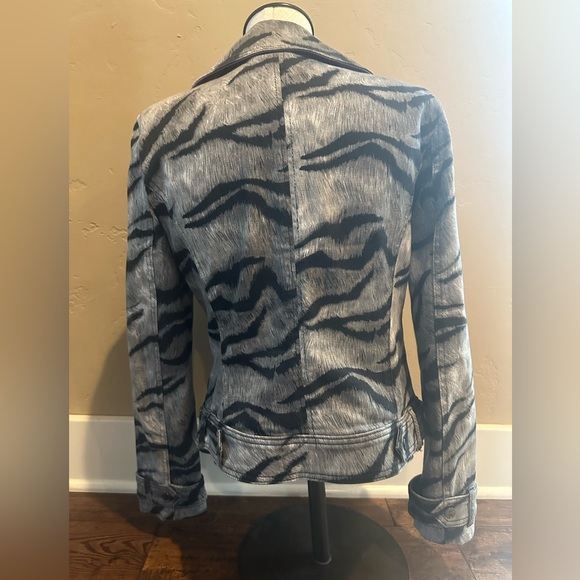 White House Black Market Zebra Print Moto Jacket. Size 2 - Picture 2 of 2